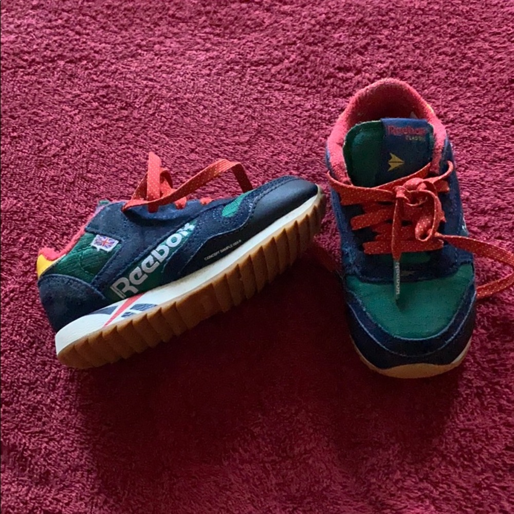 Toddler Reebook Sneaker
